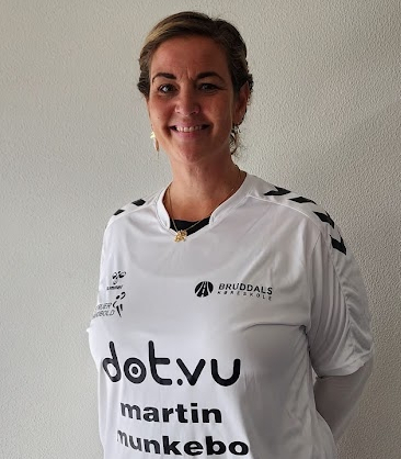 Mina Oskarsdottir Semlali